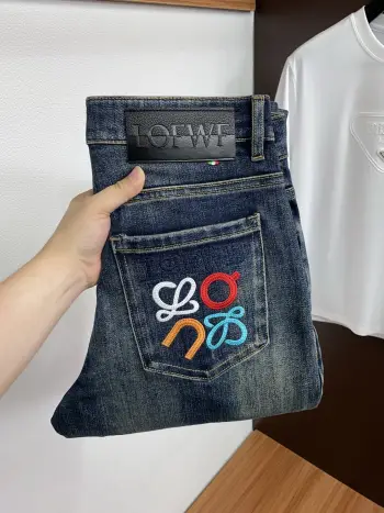 Early spring latest style jeans