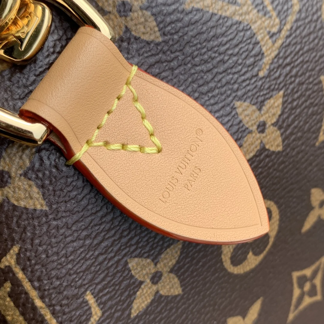 Louis Vuitton M11945 Coated Canvas Handbag Women s Shoulder Bag - Detail view 8