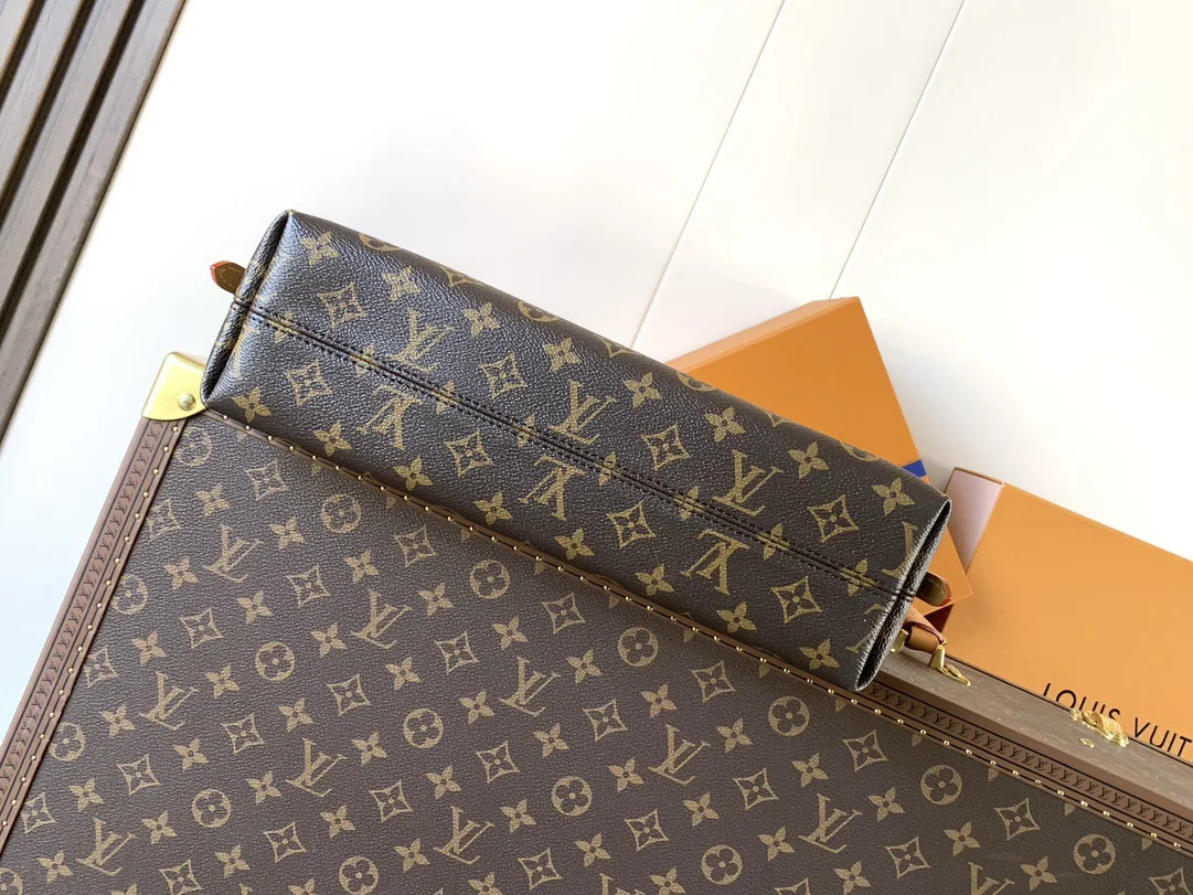 Louis Vuitton M28101 Canvas Handbag Women s Shoulder Bag - Detail view 4