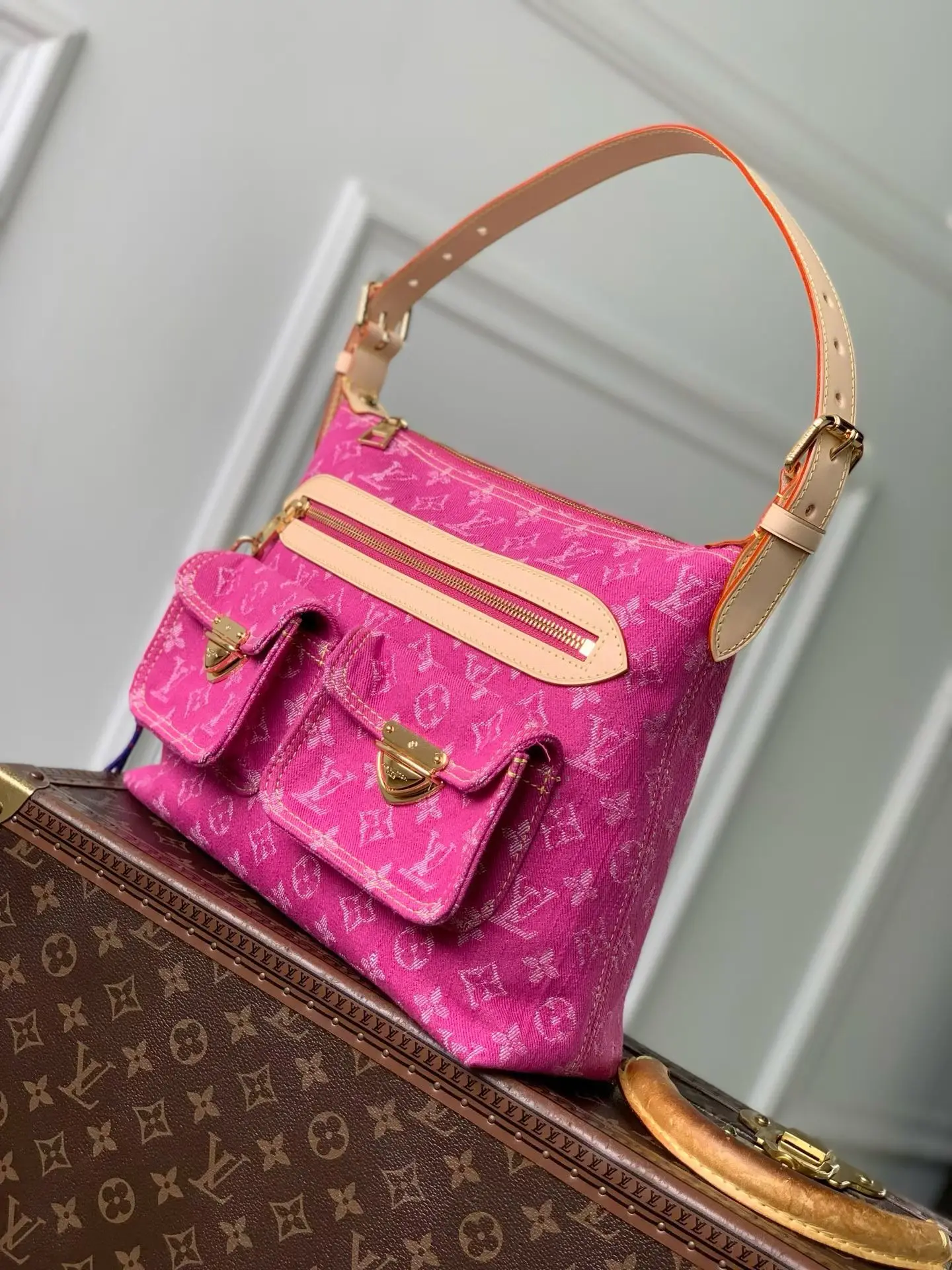 Louis Vuitton M28266 zipper pull pendant handbag women s shoulder bag - Detail view 2