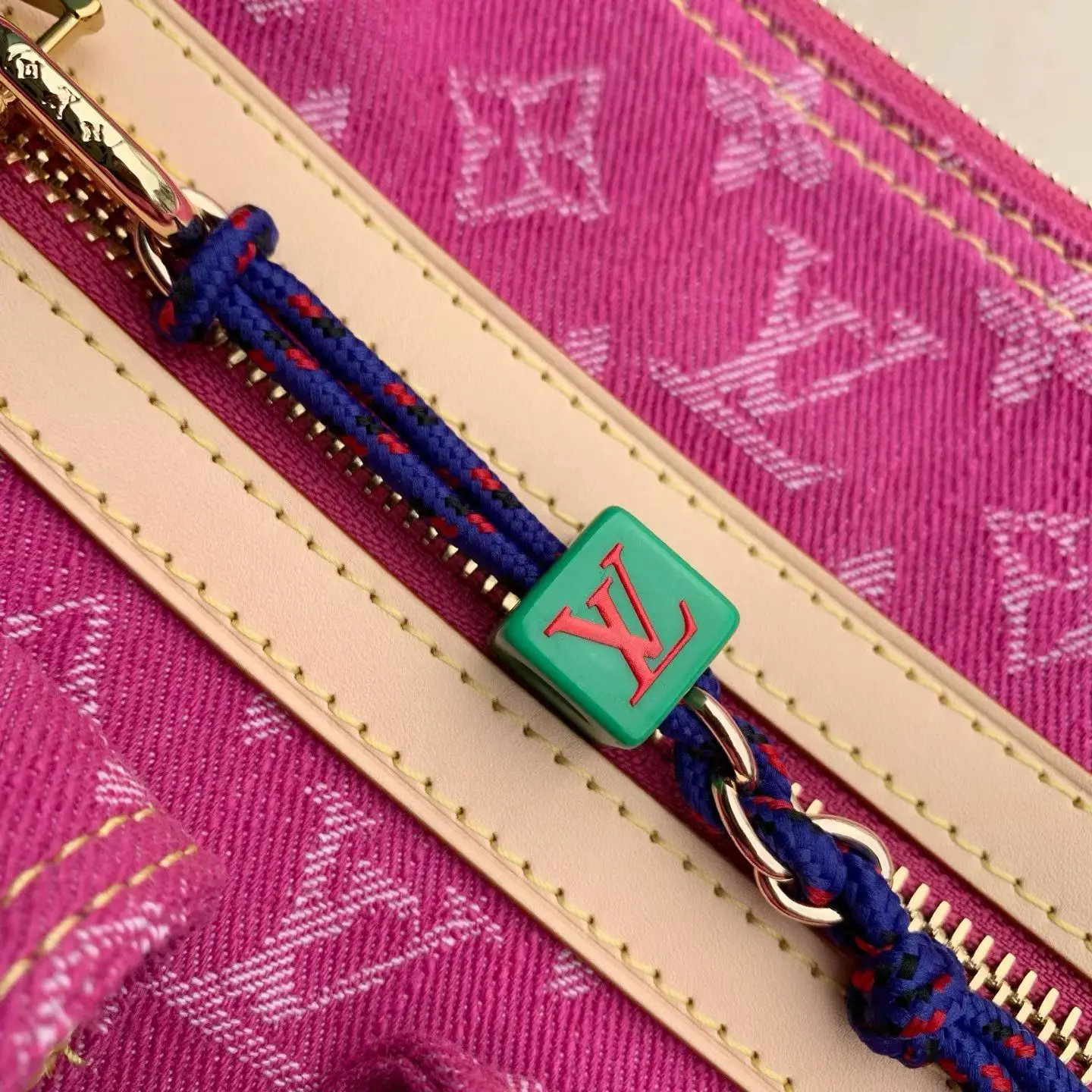 Louis Vuitton M28266 zipper pull pendant handbag women s shoulder bag - Detail view 8