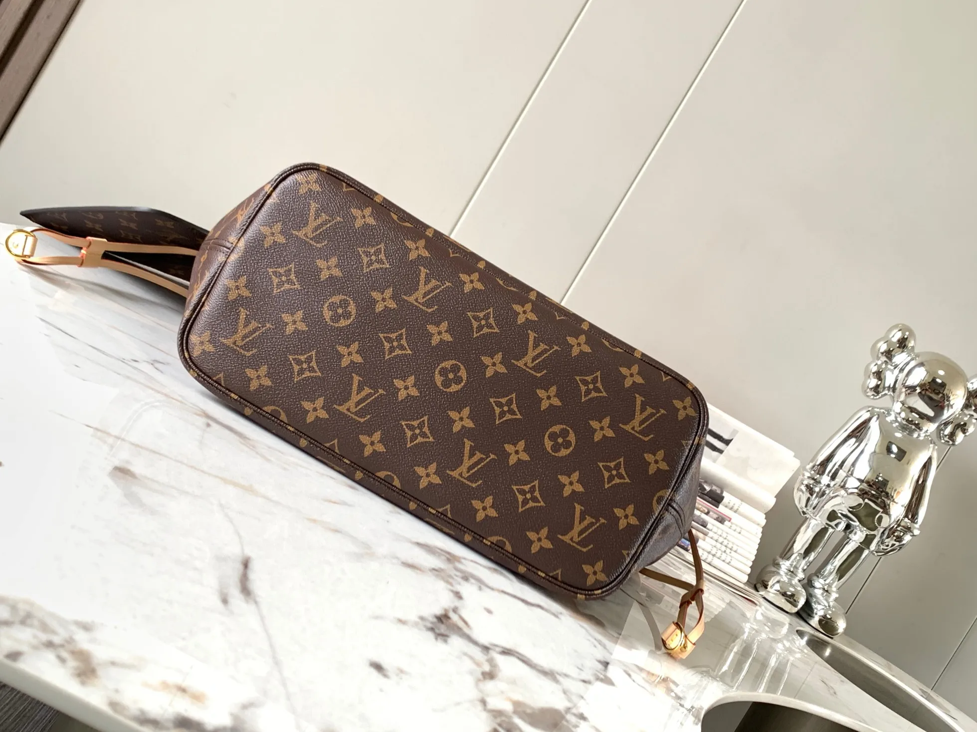 Louis Vuitton M41177 Classic Shopping Bag Women s Shoulder Bag - Detail view 4