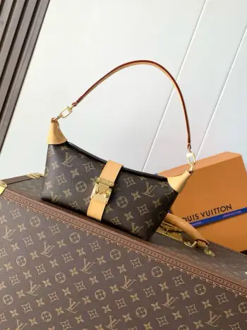 <p>顶级原单 动态芯片</p><p>M26191  本款 Pochette Mia 手袋出自 Monogram 系列 为 Monogram 帆布包身融入牛皮革饰边 再以 S-lock 锁扣彰显品牌身份 恰宜尺寸轻松收纳日常所需 成就昼夜出行的考究之选 肩背或手提皆宜 尺寸:22 x 14.5 x 8 (厘米) ((长 x 高 x 宽)</p>