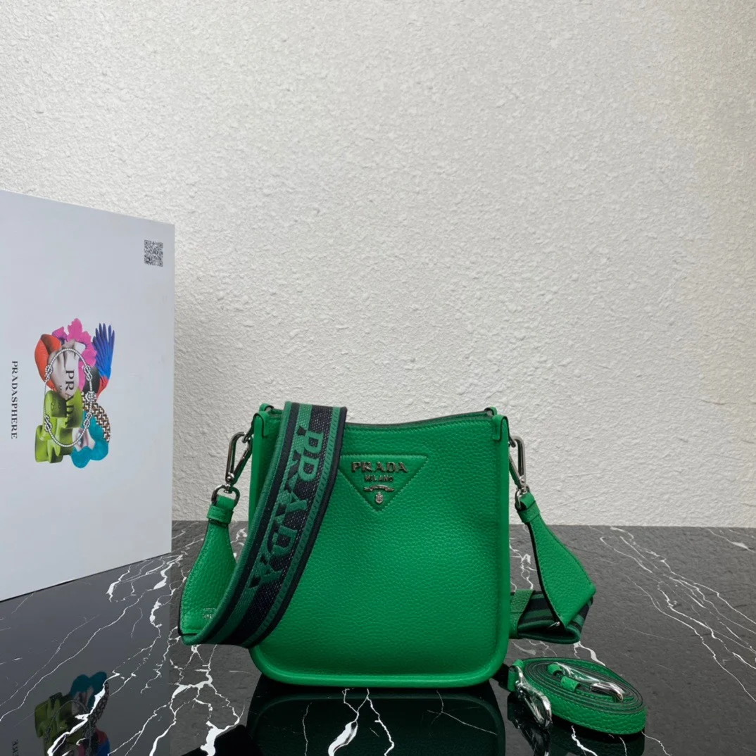 普拉达1BH191 新款单肩包 女士斜挎包