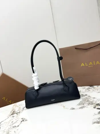 A06033 山羊皮腊肠包 女士单肩包