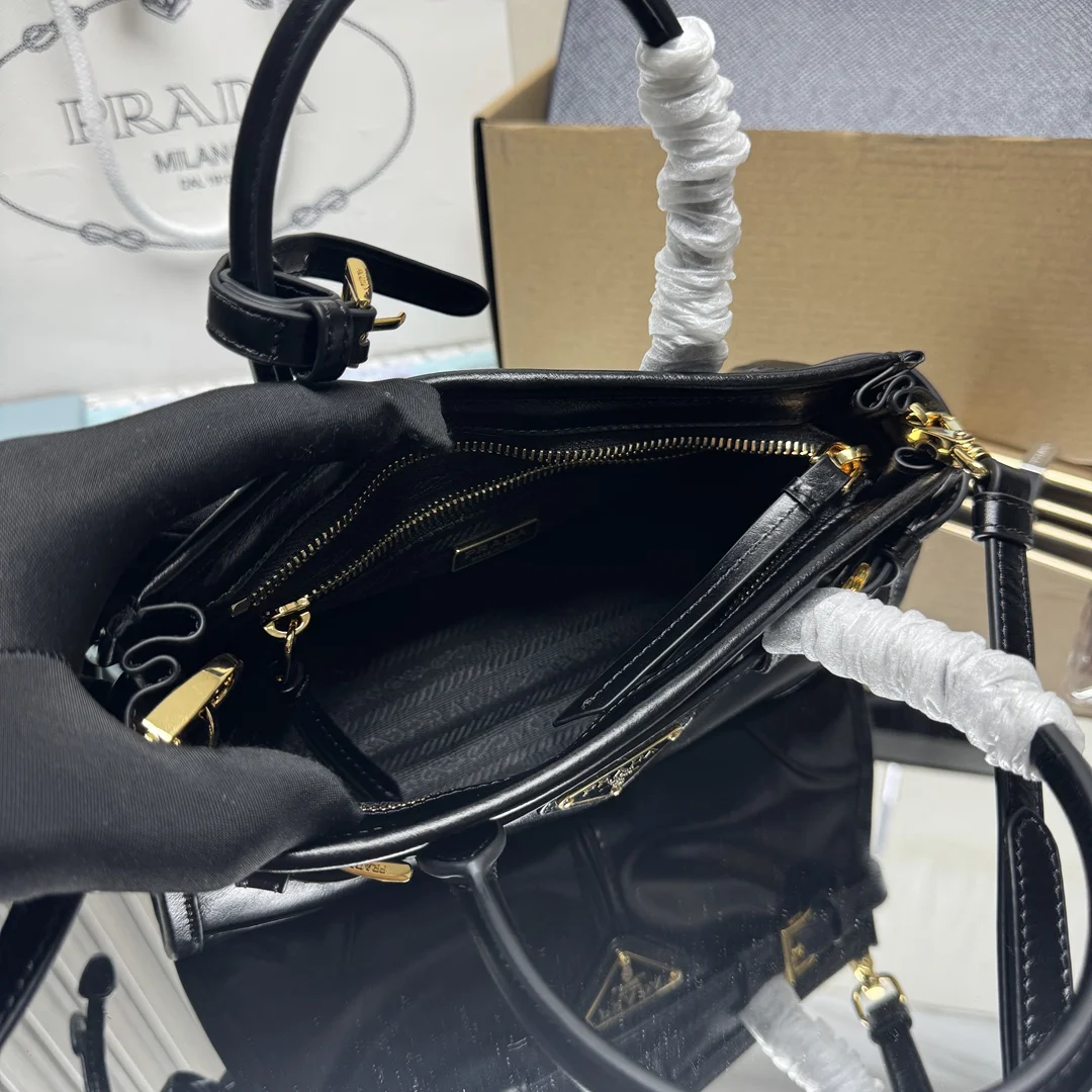 普拉达1BA486 油腊皮迷你手提包 女士斜挎包 - 细节图 8