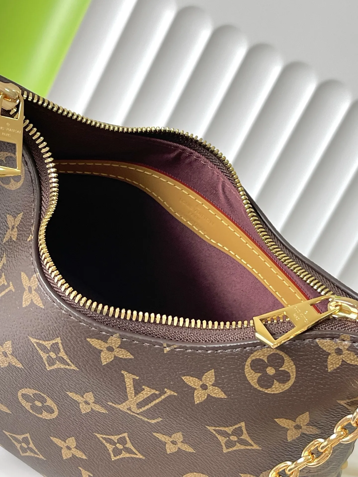 Louis Vuitton M45832 BOULOGNE Monogram Canvas Crossbody Bag - Detail view 8