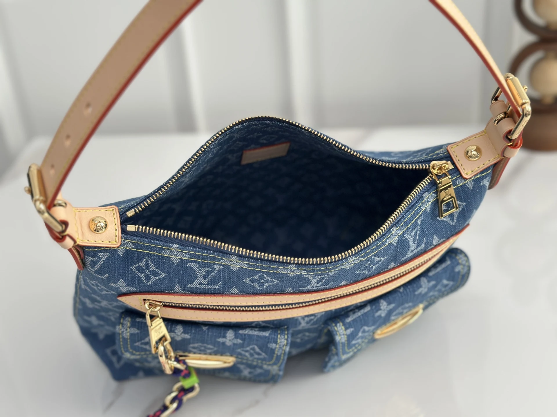 Louis Vuitton M27329 Denim Fabric Tote Bag Women s Shoulder Bag - Detail view 8