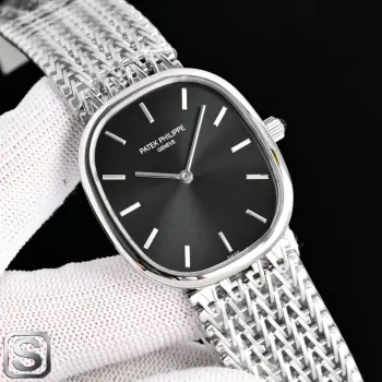  白壳 金壳 <p>PATEK PHILIPPE 百达翡丽 5738 HP1 </p><p> 纤薄 6.2mm</p><p> 重量 75g </p><p> 全新链式表链 全手工装制 PP 手动上链 </p><p> 配送 小牛皮表带+针扣</p><p> 机械 进口机芯</p><p>百达翡丽 5738/1R是品牌经典的酒桶形腕表代表作 男士机械腕表 </p>