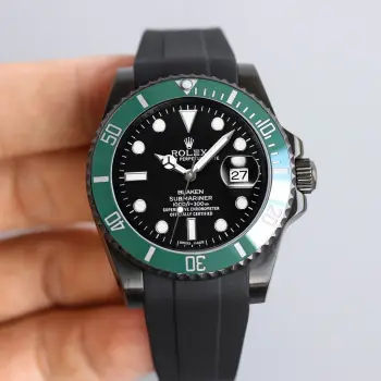 <p>BLAKEN款水鬼系列 <p>劳.胶带款 力士Rolex碳黑钢皇 改装劳.力士水鬼系列 巅峰神器 </p><p>1  BLAKEN高级改装水鬼系列 让您美美的 酷酷的 </p><p>2  表身DLC黑色金刚膜 Blacken改装团队特有的暗夜黑表盘砂砾效果%还原 </p><p>3  搭载2824机芯机械 稳定性强 </p><p>4  直径40毫米 厚度11毫米 </p>