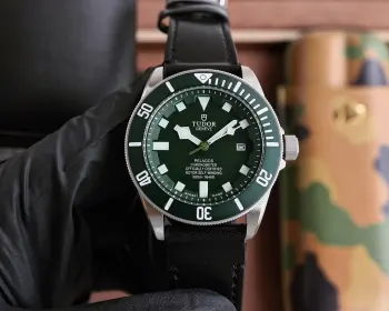 <p>帝陀 TUDOR 复古系列 全自动机械 尺寸 42mm 三维镀膜玻璃 精钢表带 复古帝陀 全新演绎</p>