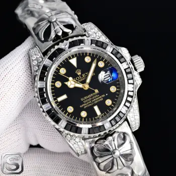 <p>新品 劳力士 ROLEX X43 重工打造克罗心给你不一样的体验 不喜欢撞鬼的你 它绝对是你的知音 劳力士ROLEX 水鬼后镶钻克罗心系列男士精品时尚腕表 搭配进口全自动机械机芯 316精钢表壳 强化矿物耐磨玻璃镜片 太阳出品精致推荐男士机械腕表 