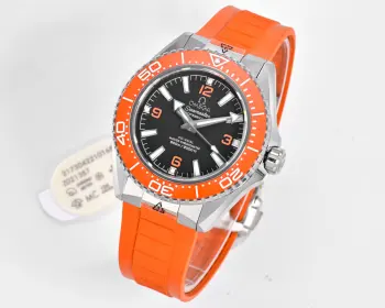 <p>VS+ Factory 欧米茄 OMEGA  XL3/MT2 全新一代海马系列600海洋宇宙腕表</p><p>海洋宇宙腕表问世二十周年之际欧米茄推出全新第四代海马系列海洋宇宙腕表 </p><p>全新腕表传承了海洋宇宙表款的经典设计元素  并通过更纤薄的轮廓和更锐利的线条 为腕表注入更具现代感的风格 腕表原装1比1开模 外观尺寸细节对版 机芯搭载<p>