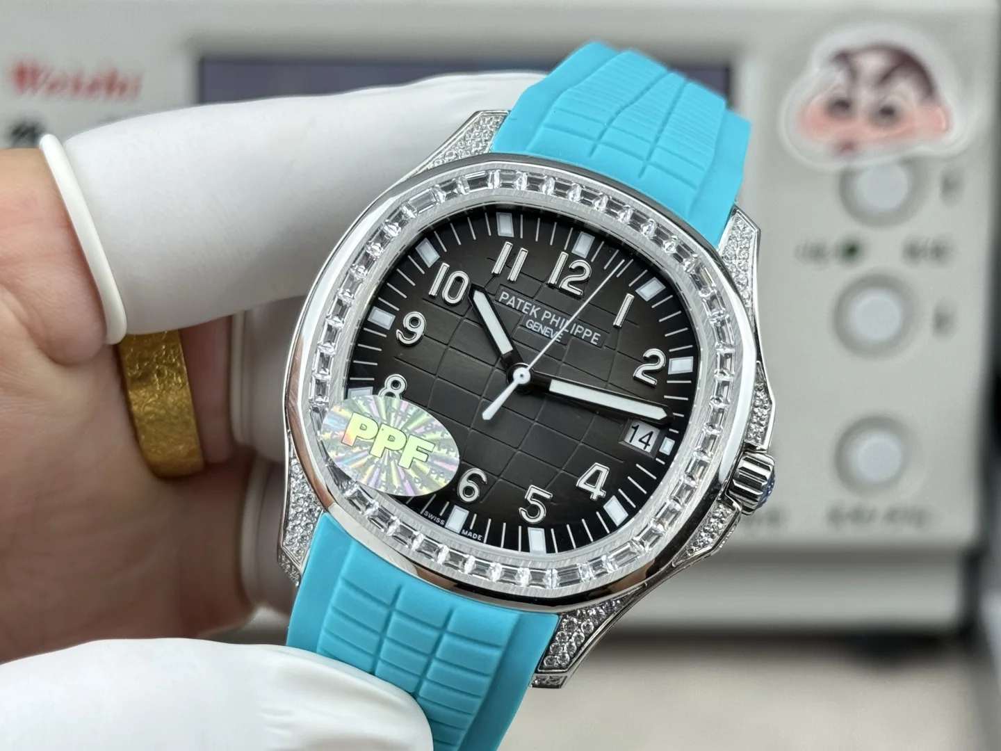 PATEK PHILIPPE Hidden Full Diamond T-Series Watch Men s Mechanical Watch - Detail view 3