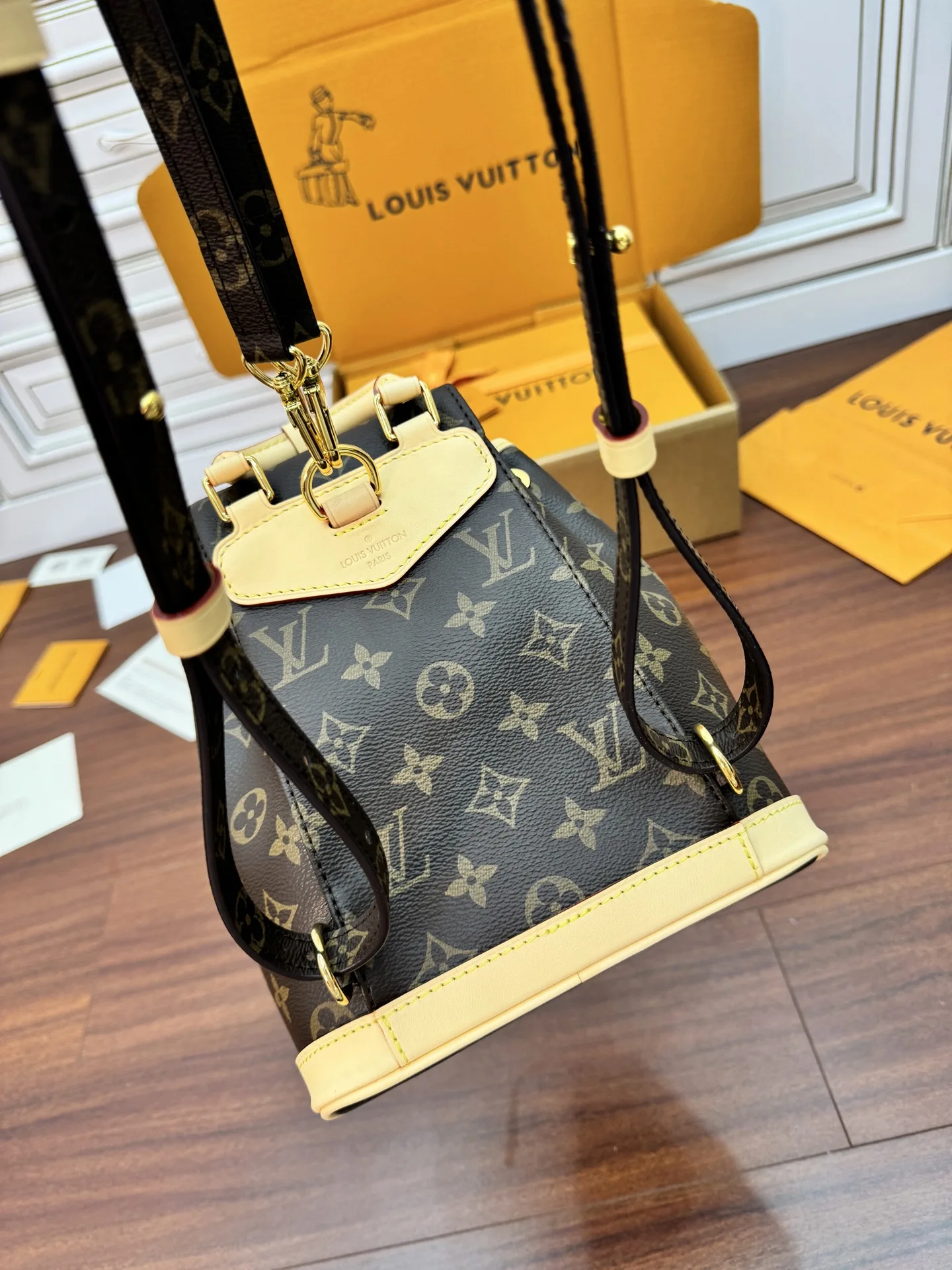 Louis Vuitton M11199 Imported Diamond Handbag Women s Backpack - Detail view 2