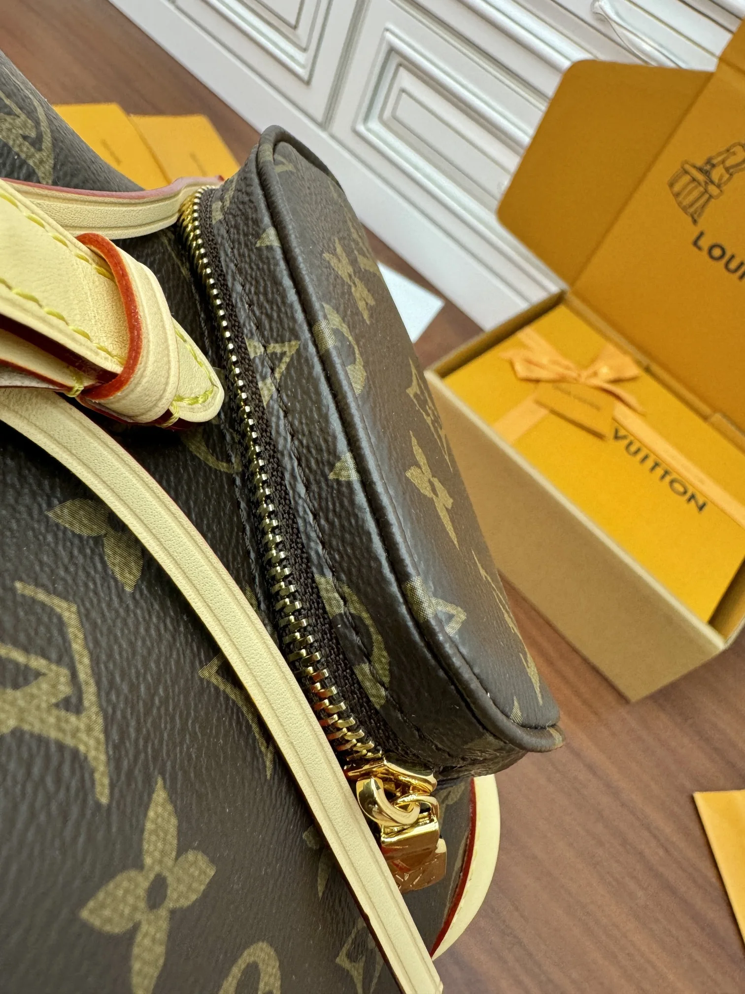 Louis Vuitton M11199 Imported Diamond Handbag Women s Backpack - Detail view 5