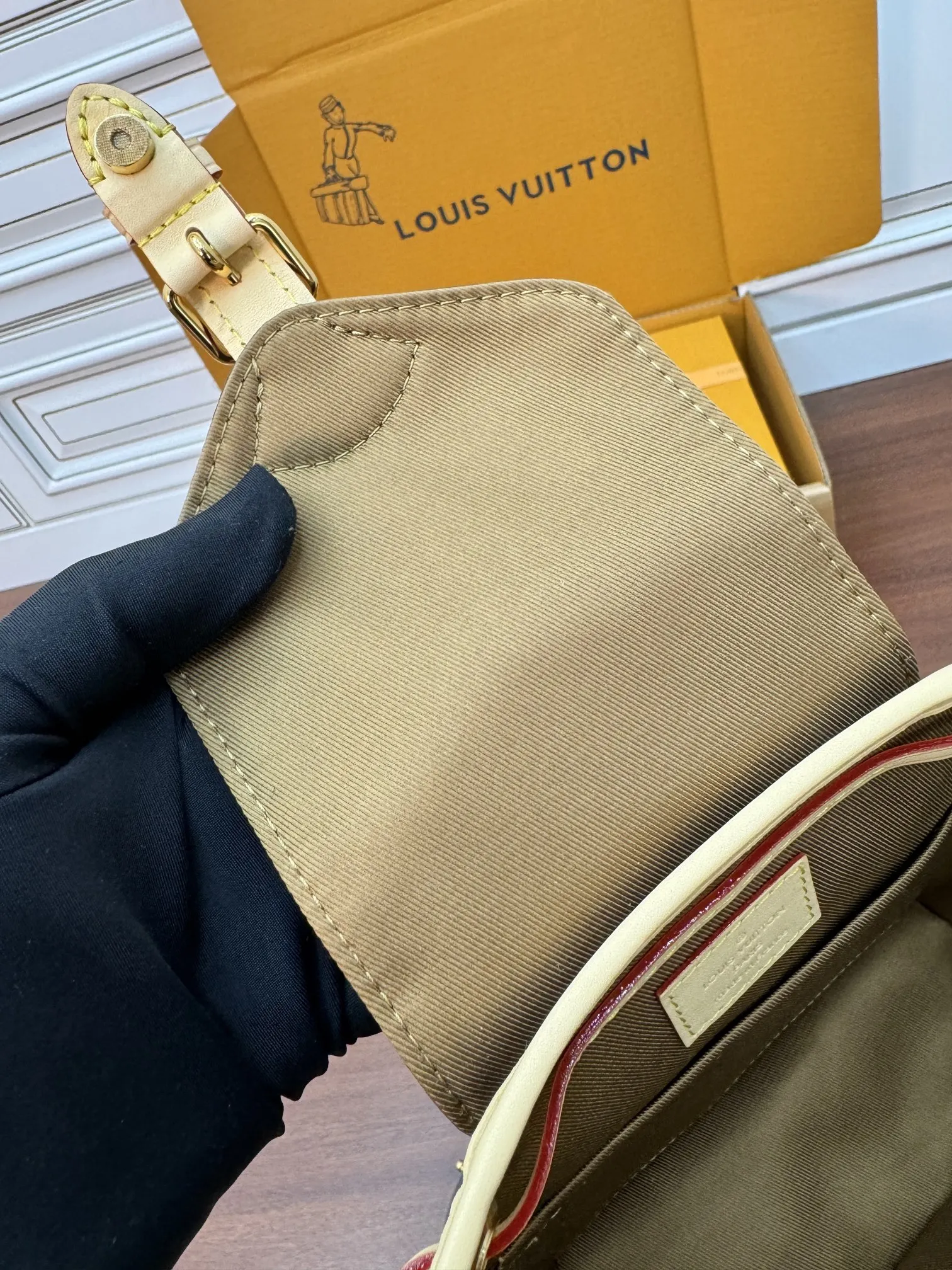 Louis Vuitton M11199 Imported Diamond Handbag Women s Backpack - Detail view 6