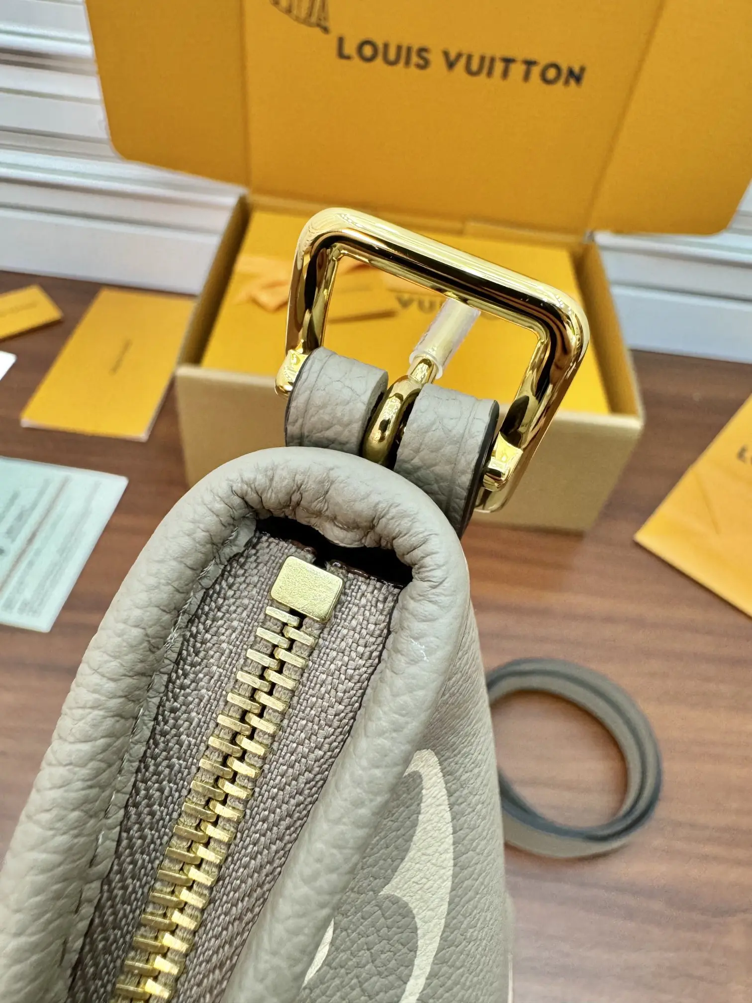 LVM47180 意大利A级树膏皮手袋 女士斜挎包 - 细节图 10