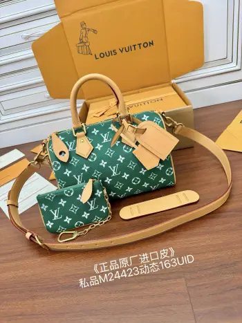 <p>独家(正品原厂进口皮)首发型号 M24423私品 163动态UID    品质和材料第九次再次升级 专柜同步 动态电子芯片 礼品袋 保护纸 铜版电子标签 合格证 皮料是正品代工厂意大利A级树膏皮 私品 是在于品质 五金 面料 手工 油边 是A级出品 拍摄图跟产品一致</p>