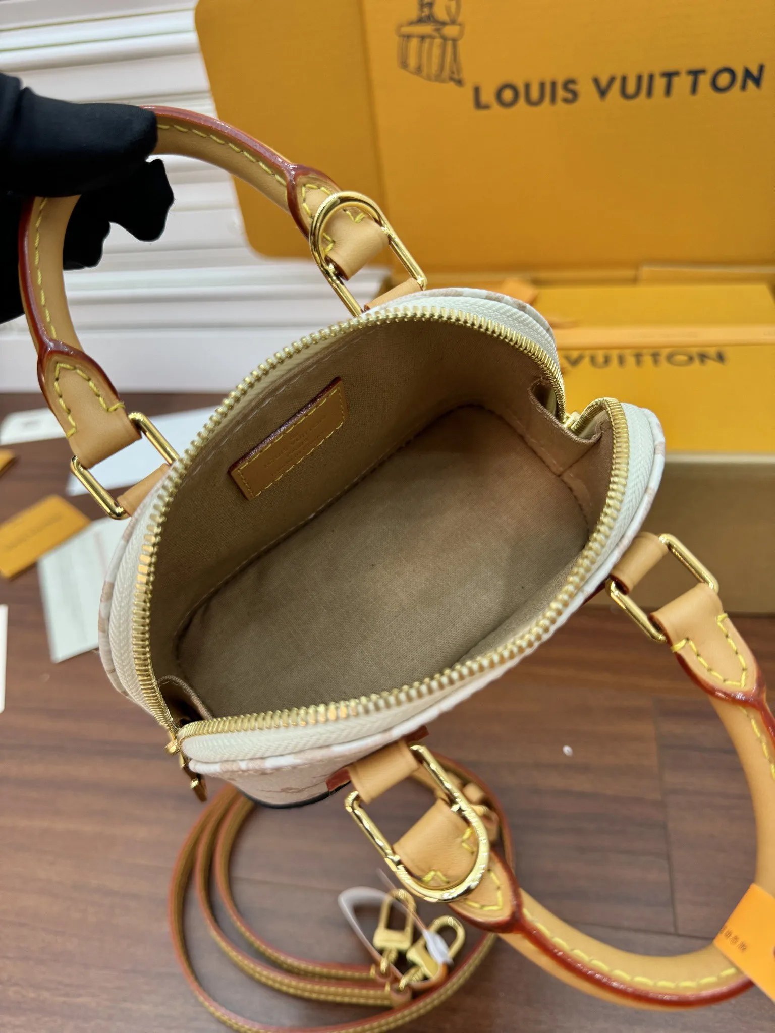 LVM46895 意大利A级树膏皮手袋 女士斜挎包 - 细节图 7