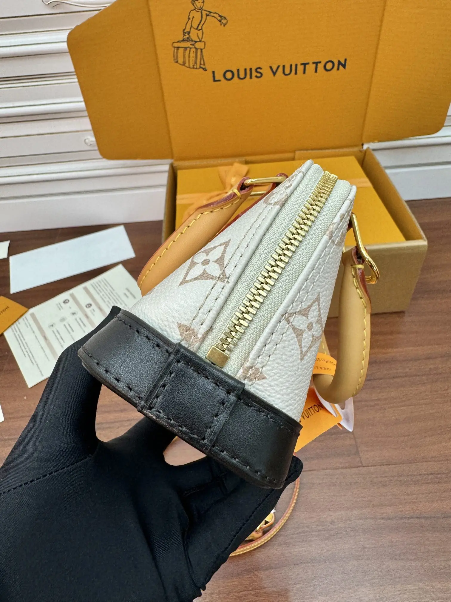 LVM46895 意大利A级树膏皮手袋 女士斜挎包 - 细节图 9