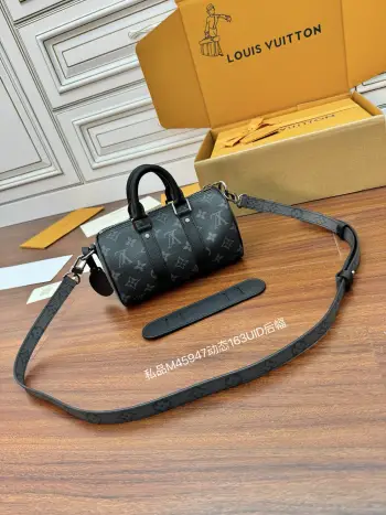 <p>独家163首发型号 M45947私品 163动态UID 进口菱形面料 品质第九次升级 进口原厂皮 专柜同步 动态电子芯片 礼品袋 保护纸 铜版电子标签 合格证 皮料是正品代工厂意大利A级树膏皮 私品 :所谓的私品 是在于品质 五金 面料 手工 油边 A级出品 拍摄图跟产品一致</p> <p>独家163首发型号 M45947私品 163动态UID 进口菱形面料 品质第九次升级 进口原厂皮 专柜同步 动态电子芯片 礼品袋 保护纸 铜版电子标签 合格证 皮料是正品代工厂意大利A级树膏皮 私品 :所谓的私品 是在于品质 五金 面料 手工 油边 A级出品 拍摄图跟产品一致</p>
