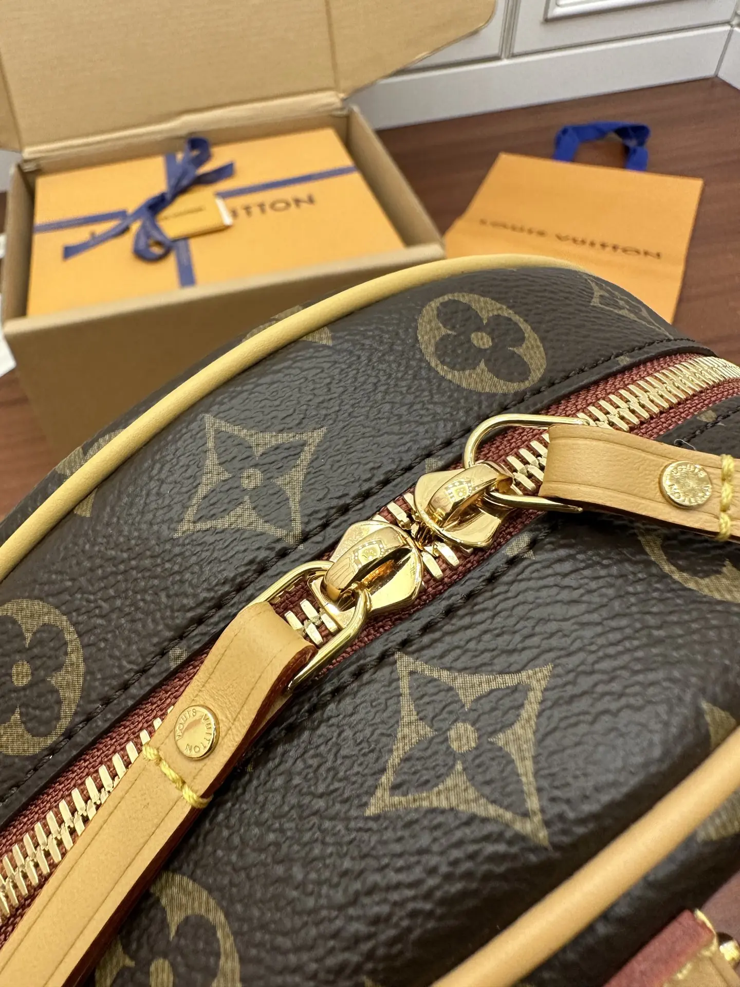 LVM45647 意大利A级树膏皮手袋 女士斜挎包 - 细节图 5