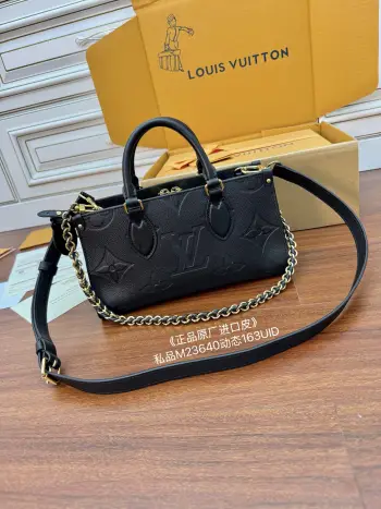 <p>独家(正品原厂进口皮)首发型号 M23640私品 163动态UID  进口菱形面料  品质和材料第九次再次升级 专柜同步 动态电子芯片 礼品袋 保护纸 铜版电子标签 合格证 皮料是正品代工厂意大利A级树膏皮 私品 是在于品质 五金 面料 手工 油边 是A级出品 拍摄图跟产品一致</p>