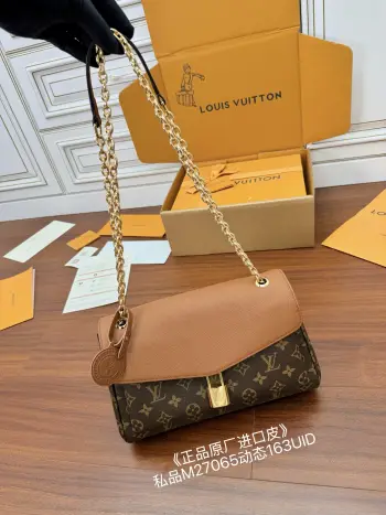 <p>独家(正品原厂进口皮)首发型号 M27065私品 163动态UID  进口菱形面料  品质和材料第九次再次升级 专柜同步 动态电子芯片 礼品袋 保护纸 铜版电子标签 合格证 皮料是正品代工厂意大利A级树膏皮 私品 是在于品质 五金 面料 手工 油边 是A级出品 拍摄图跟产品一致</p>