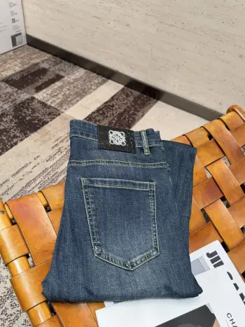 Spring and summer men s straight-leg jeans