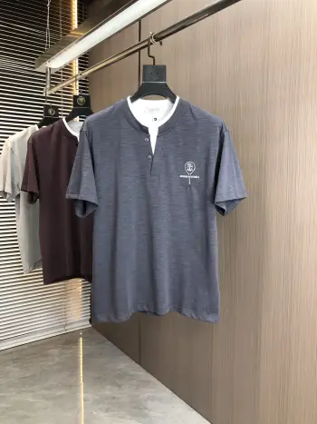 春夏新品时尚圆领短袖