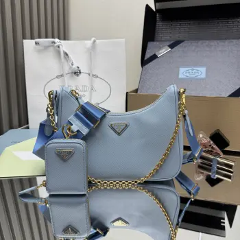 <p> 顶级原单  新版本 2023爆款升级版baokuanqnylon Hobo手拎/腋下包1BH204原厂十字纹可拆卸P家 Re-Edition 2005 Saffiano皮革姓名铭牌 配钥匙扣 可拆卸可调式徽标织物肩带 可拆卸拉链式皮质小袋 可拆卸金属链条肩带 顶部拉链拉合 尼龙衬里 涂珐琅三角形金属徽标尺寸 长22Ｘ高18Ｘ宽6.5ＣＭ </p>