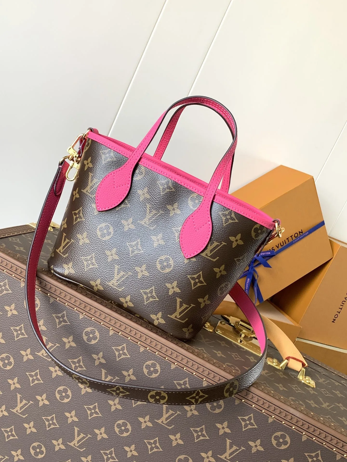 LVM28318 粒面皮革手袋 女士斜挎包 - 细节图 3