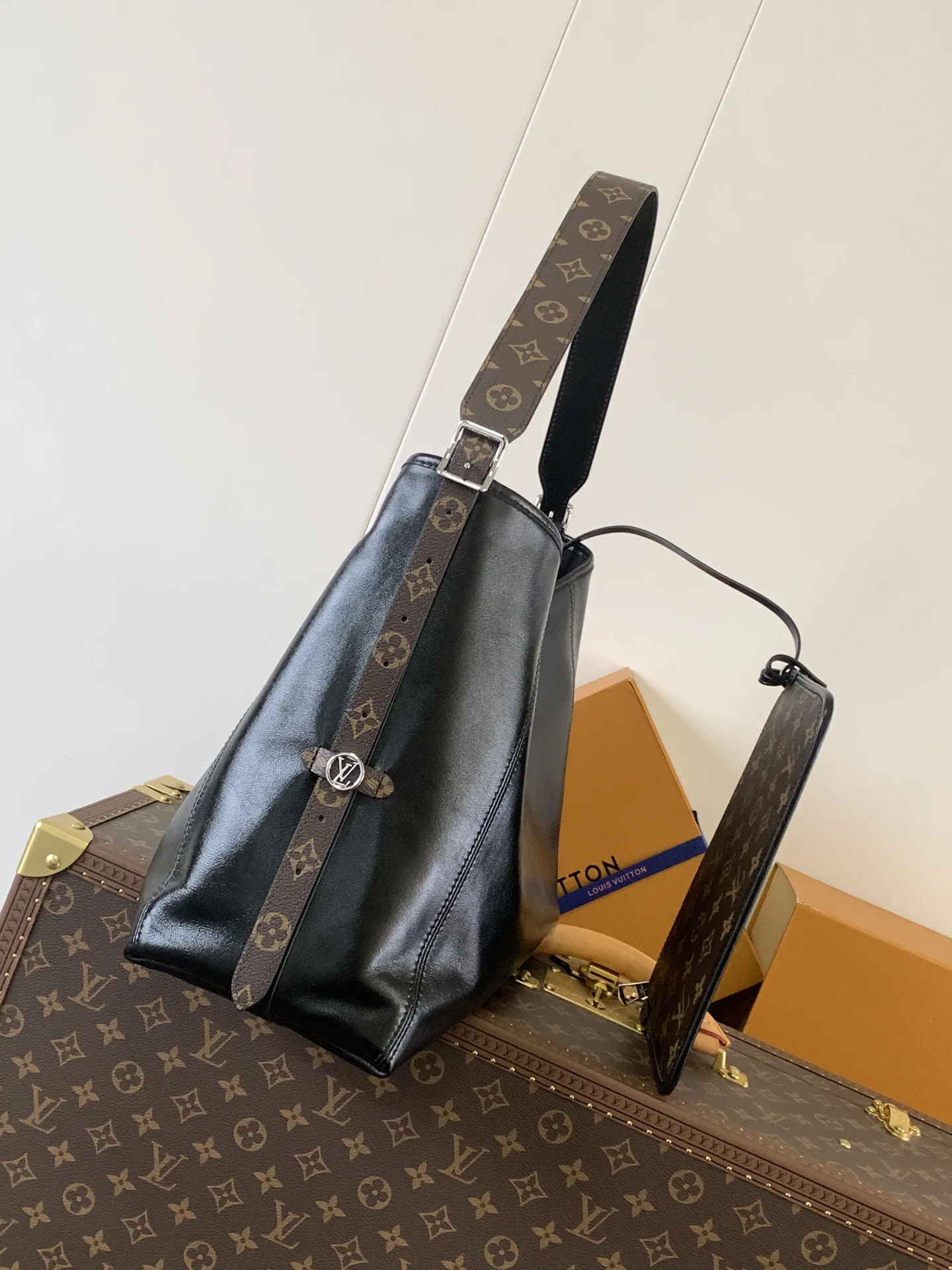 LVM25143 羊皮革手袋 女士斜挎包 - 细节图 2
