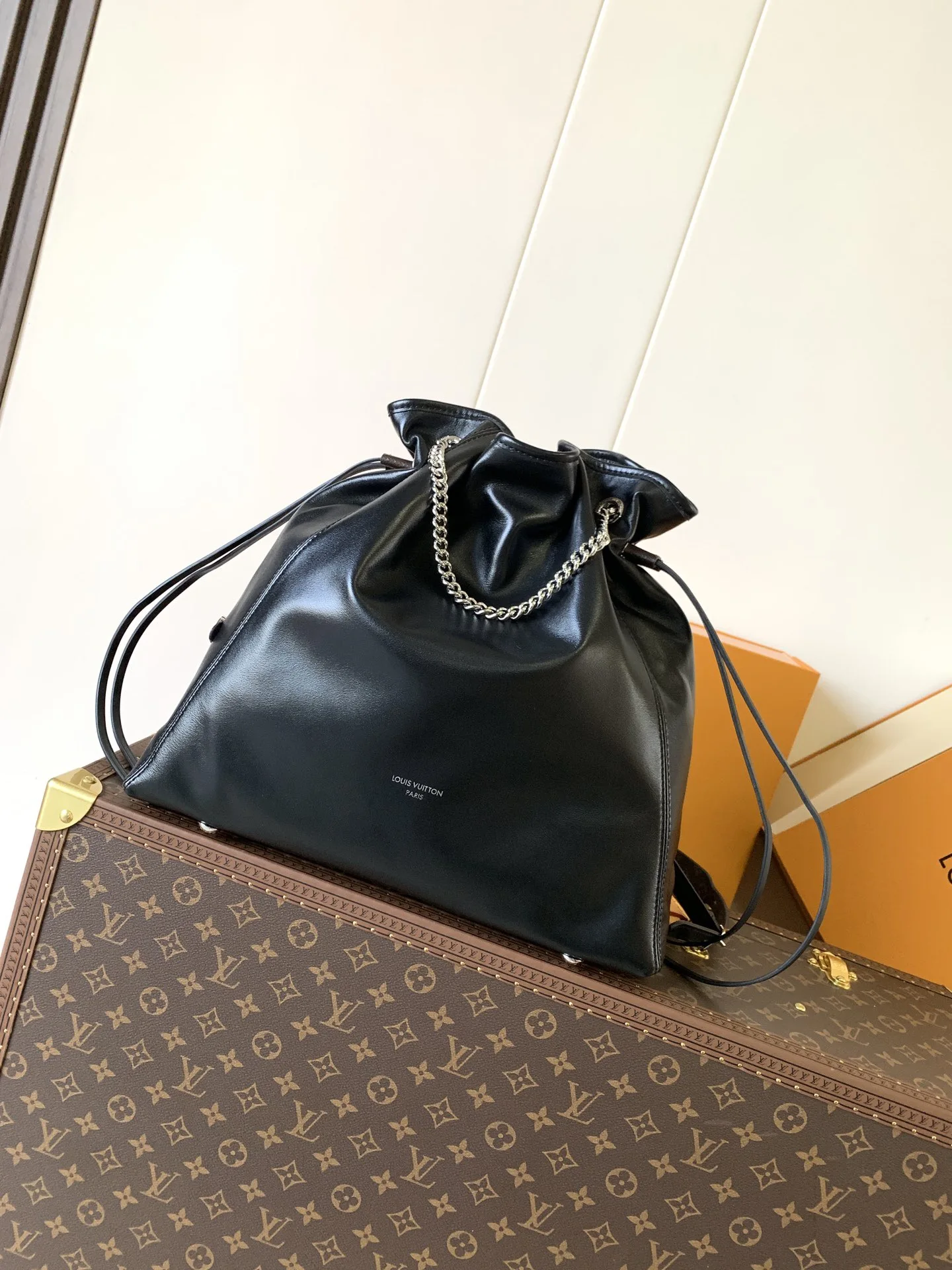 LVM25545 羊皮革中号手袋 女士斜挎包