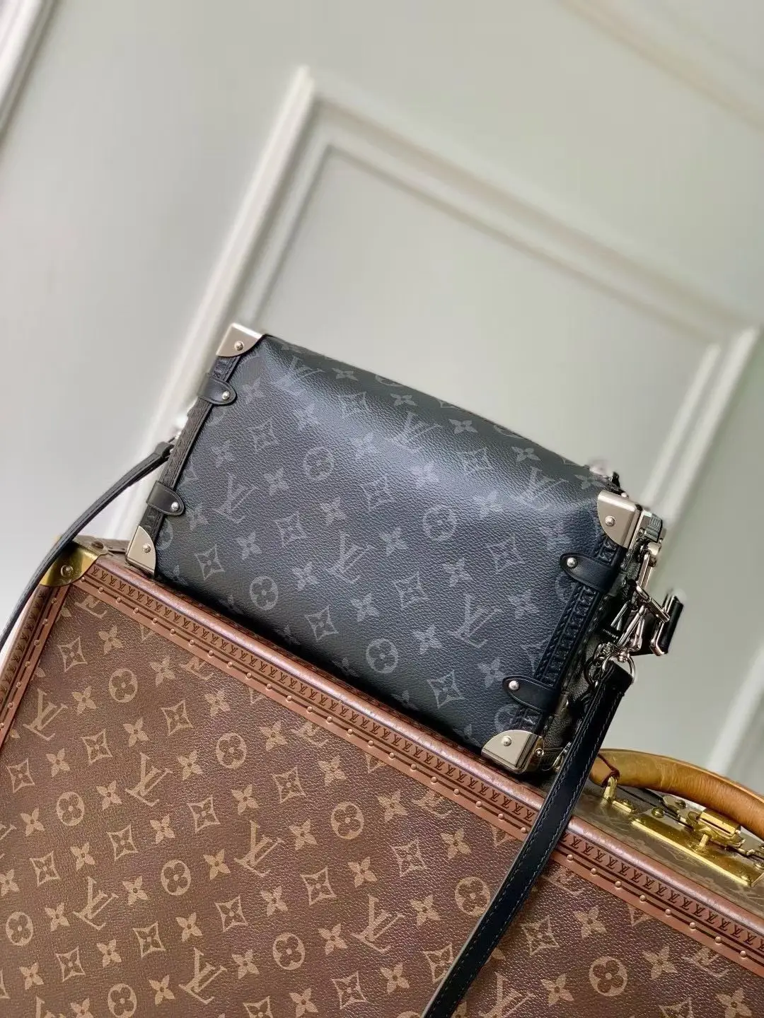 LVM26226 撞色皮革手袋 女士斜挎包 - 细节图 3