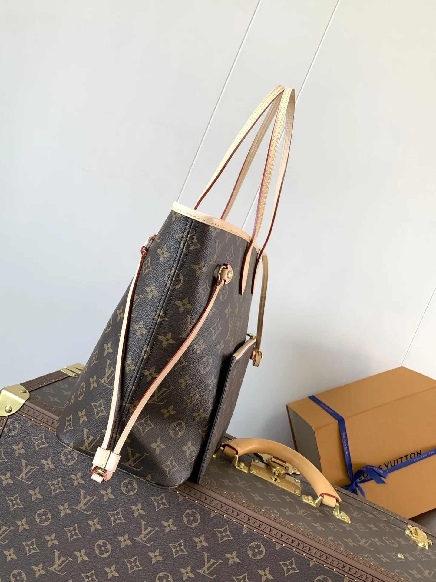 Louis Vuitton M41177 Classic Shopping Bag Women s Shoulder Bag - Detail view 2