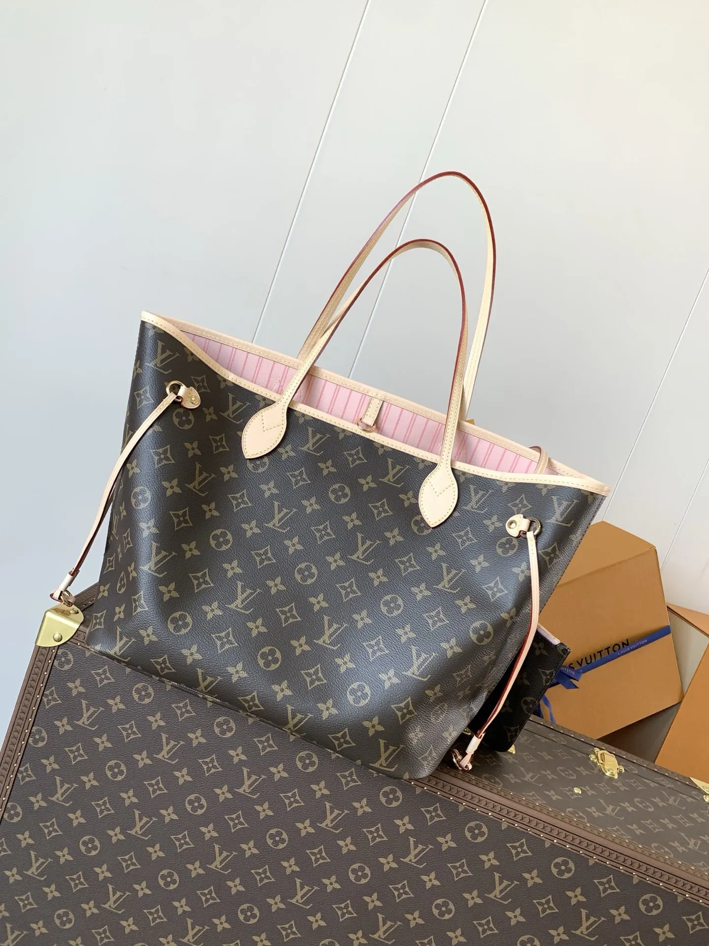 Louis Vuitton M41177 Classic Shopping Bag Women s Shoulder Bag - Detail view 3