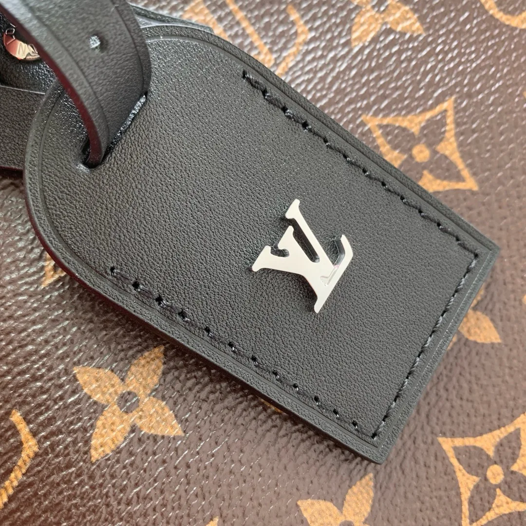 Louis Vuitton M12243 Reading Glasses Chain Handbag Women s Shoulder Bag - Detail view 5