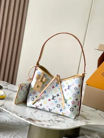 <p> 特级MB163c01芯片版原厂皮 </p><p>本款Carryall PM 手袋</p><p>型号 M13661白彩163c01芯片版</p><p>材料 A级全钢五金 进口原厂面料</p>尺寸 24 x 12 x 29 cm</p>