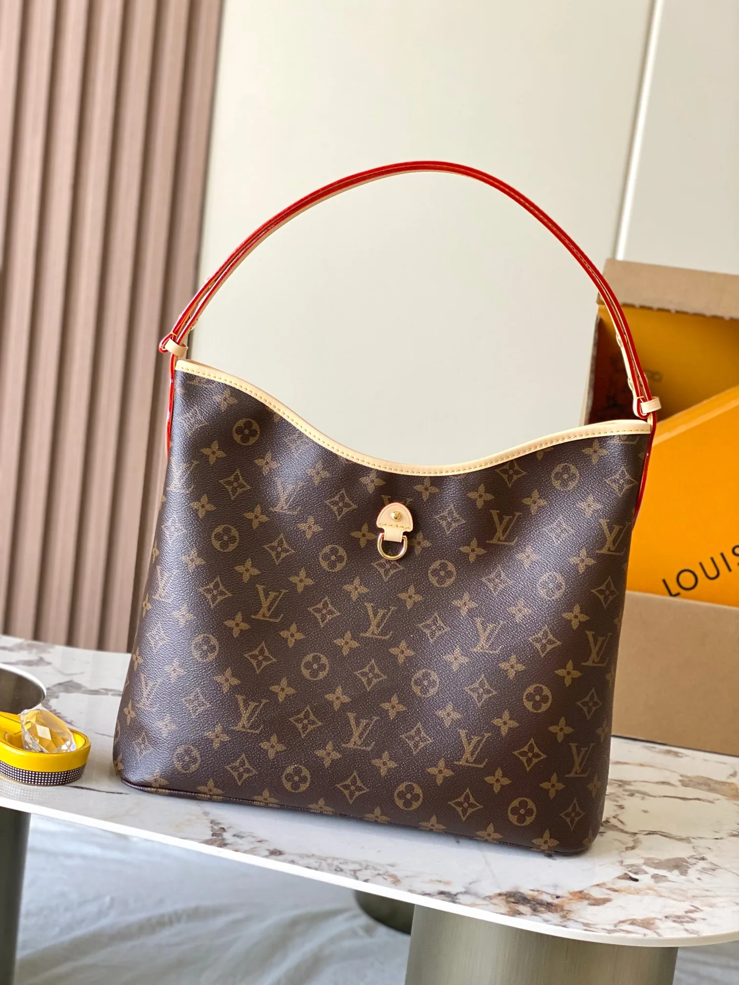 Louis Vuitton M27335 All-Steel Hardware Handbag Women s Shoulder Bag - Detail view 3