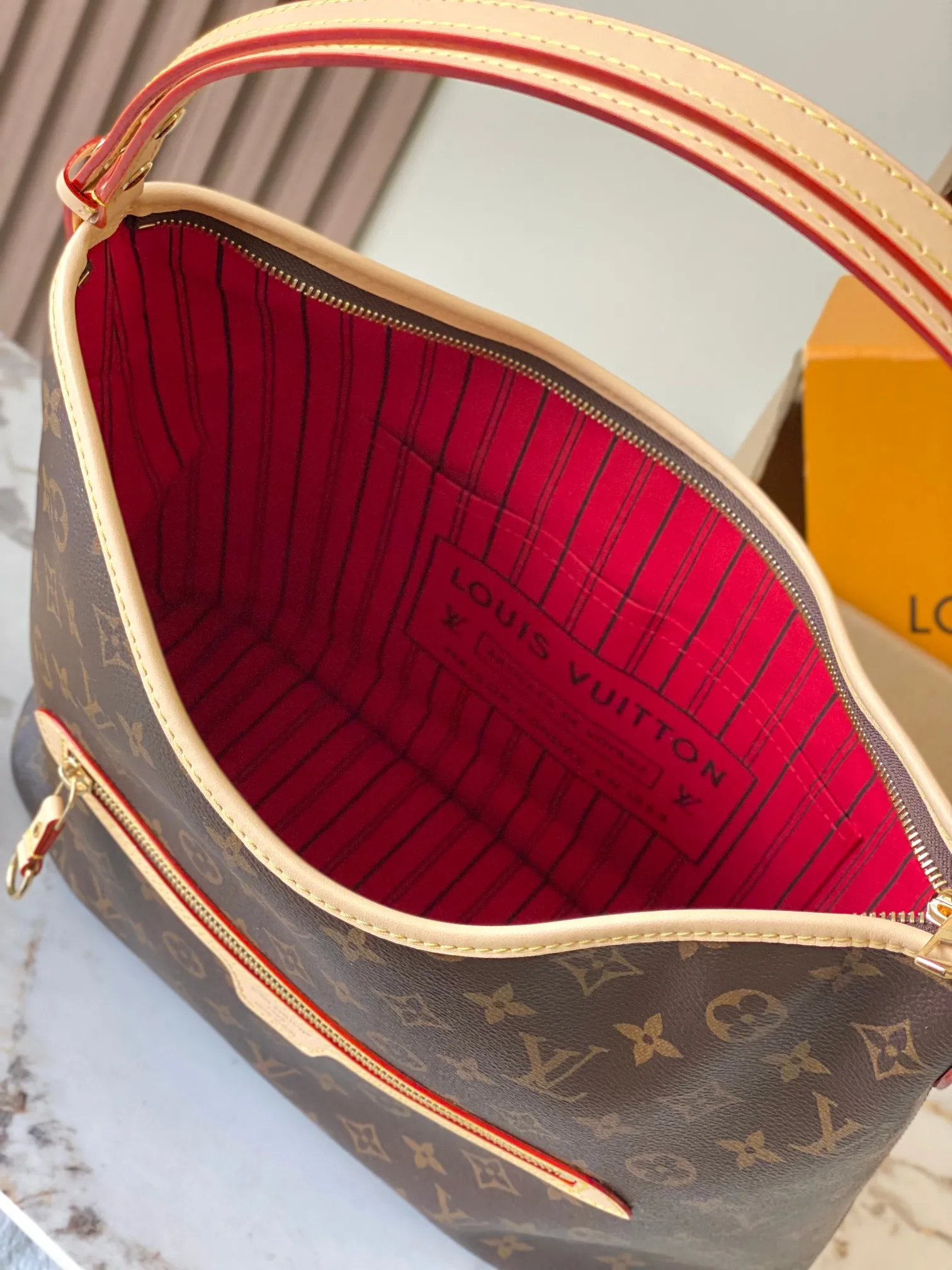 Louis Vuitton M27335 All-Steel Hardware Handbag Women s Shoulder Bag - Detail view 8