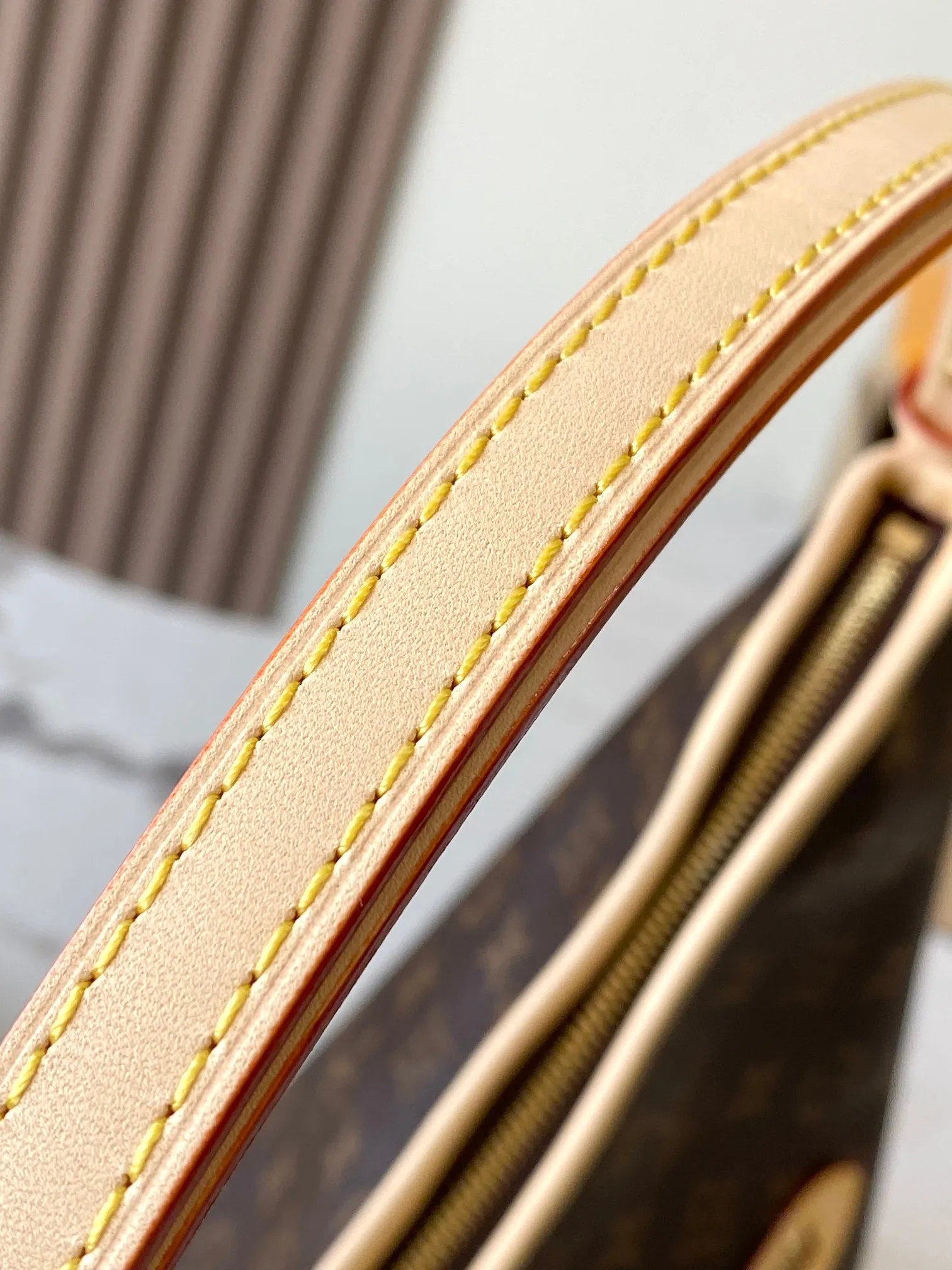 Louis Vuitton M27335 All-Steel Hardware Handbag Women s Shoulder Bag - Detail view 10