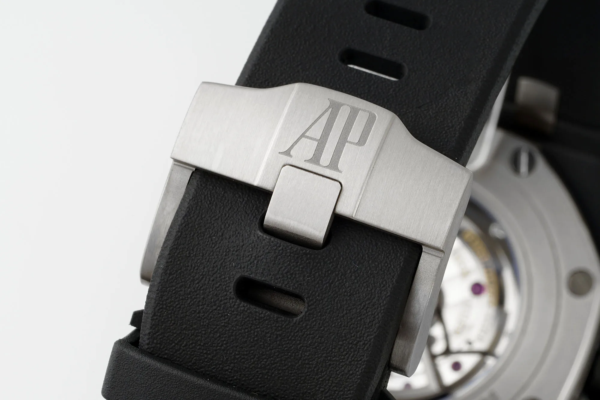 Audemars Piguet Royal Oak Offshore 26400 Series Men s Mechanical Watch - Detail view 9