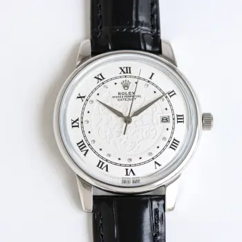<p>ROLEX 劳力士  锅盖玻璃  PN1 切利尼 一块彰显绅士风度 适合参加各种活动场合的不二之选的男士腕表 搭载着精准稳定的9015进口机芯.每小时振频28800次 零返修质量 直径42mm原装尺寸   采用进口小牛皮表带让你使用更佳舒适 100米超强防水 !   (慎重承诺):产品实物光泽 更佳精湛    壳套工艺都是宗师级别轻身检验 加上新时代机器高技锻造  上手震撼尊贵非凡 你值得拥有   太阳出品出品 精品不断</p><p>立即抢购 </p><p>立即抢购 </p>