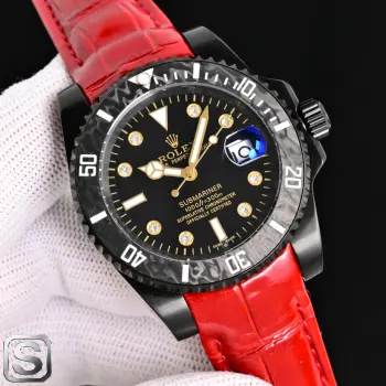 <p>太阳出品<p>新品 劳力士 ROLEX X43 Blaken蒂芙尼水鬼系列 顶级玩物毒货 不喜欢撞款街表水鬼的你 他绝对是你的知音 用劳力士最经典的潜航系列水鬼作为原型 经过圈口的二次改量 搭配国产2813  日本进口8215全自动机械机芯 两种机芯可选 超强夜光字面 胶带专门定制模具做弯头粒 完全贴合表壳 扣子内2cm灵活调节扣 轻松调节大小 专业成就未来 一劳永逸 尺寸40mm! 太阳出品精致推荐男士机械腕表</p>