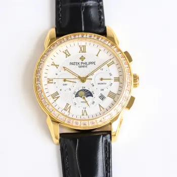 <p>百达翡丽 PP  R73 9100机 复杂功能计时系列上市 Patek   Philippe 贵族的艺术品  升级版改进 壳身比旧版本更薄 玻璃升级耐磨抗摔 比旧版本更平整美观 内罩更新成钢鑫制内罩 手表质感 手感 显得更完美 独家字面加高档内影logo 搭配进口9100多功能机芯 0返修 功能 24小时,星期 星辰 月份 进口316精钢   采用18k品质炉内真空电镀 搭配意大利进口小牛皮 原装折叠扣 尺寸40mm 耐磨防刮蓝宝石玻璃 超强防水50米 简约而不简单 你永远无法拥有一块百达翡丽 你只是在替你的后代保管他.  (  慎重承诺   产品实物光泽手感更佳精湛  字盘刻度栩栩如生  壳套工艺都是宗师级别轻身检验 加上新时代机器高技锻造  上手震撼尊贵非凡 你值得拥有 大厂打造   太阳出品精致推荐男士多功能机械腕表 </p>