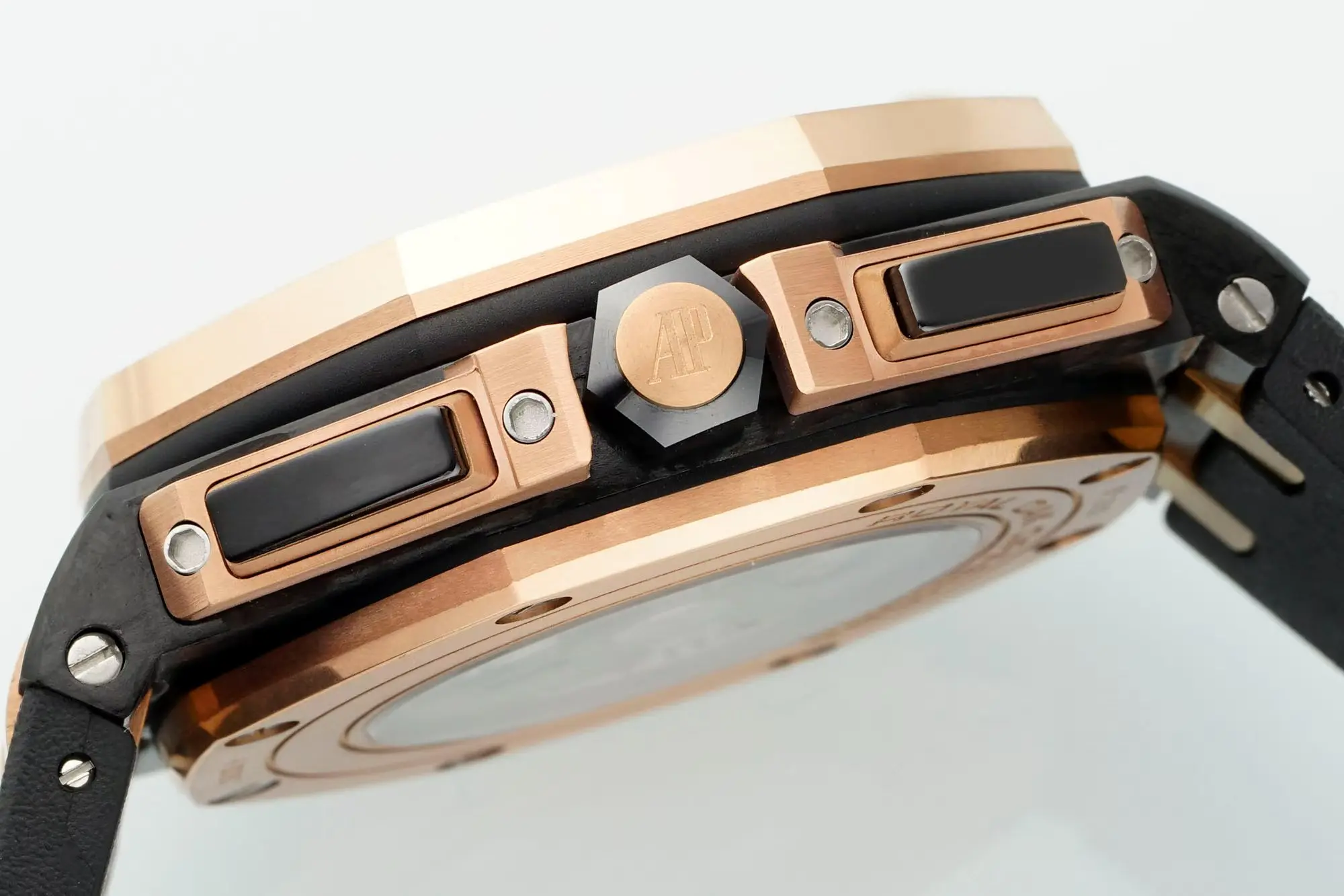 Audemars Piguet Audemars Piguet Royal Oak Offshore 26400 Series Men s Mechanical Watch - Detail view 6