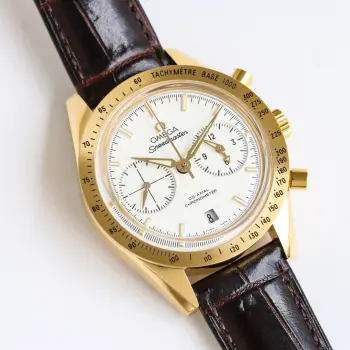 <p>TVS 欧米茄 OMEGA 超霸系列 OB2 超霸57系列 331.10.42.51.01.002 自动机械计时表 </p><p>TVS Factory1-1独家自主研发9300机芯功能与原装一致 双T黑摆轮机芯 3点位表盘为12小时计时盘与60分钟计时盘 9位为小秒盘 </p><p>表径41.5mm 精钢材质打造的表壳表带 黑色表盘搭配涂覆莹光物料的时分指针 锅盖玻璃镜面竟现高清透明度</p><p> TVS出品 必属精品   太阳出品精致推荐男士多功能机械腕表</p><p>立即抢购 </p><p>立即抢购 </p>
