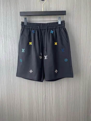 最新休闲短裤